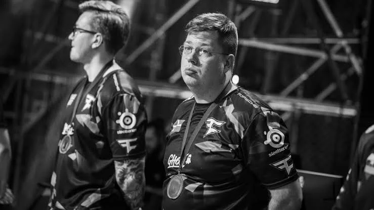 Чому FaZe провалили сезон — пояснення karrigan